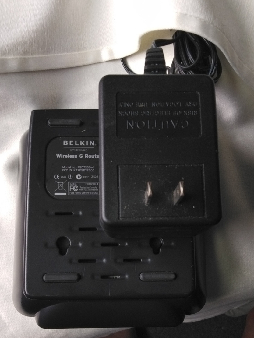 Belkin Silver and Black Wireless Router with Power Adapter - Picture 2 of 2